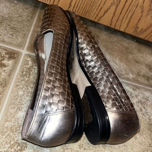 Trotters Women’s Gold Metallic Woven Leather Comfort Loafers Sz-9N - Picture 7 of 9